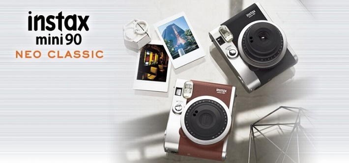 Fujifilm Instax Mini 90 retro design
